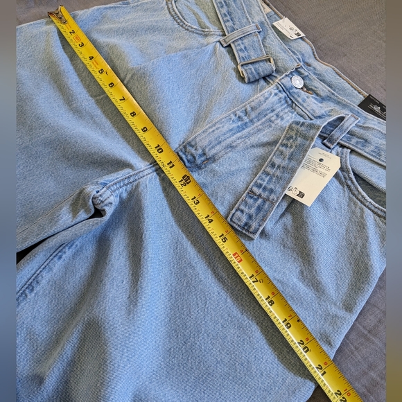 Levi's Belted Baggy Jeans in Living Legend - Picture 5 of 12